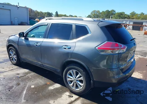 2015 Nissan Rogue Sv z USA, uszkodzony, nr VIN 5N1AT2MV4FC847359